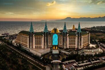هتل Delphin Imperial Lara