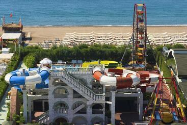 هتل Delphin Imperial Lara
