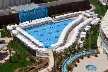 هتل Delphin Imperial Lara