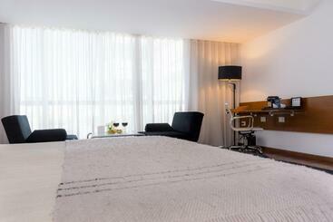 هتل Design Suites Buenos Aires