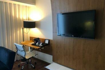 هتل Design Suites Buenos Aires