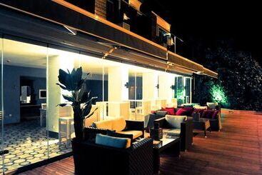 هتل Efe Boutique