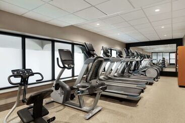 هتل Embassy Suites By Hilton Arcadia Pasadena Area