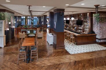 هتل Embassy Suites San Antonio Riverwalk Downtown