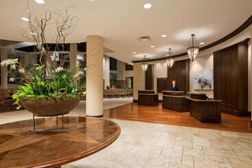 هتل Embassy Suites San Antonio Riverwalk Downtown