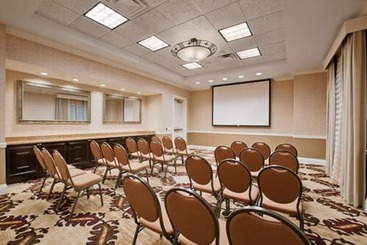 هتل Embassy Suites San Antonio Riverwalk Downtown