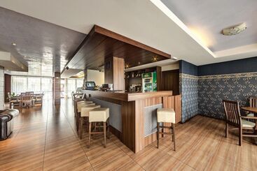 酒店 Grand Royale Apartment Complex & Spa