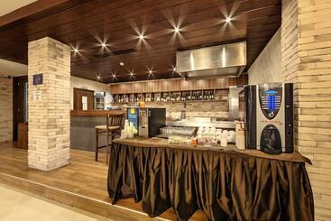 酒店 Grand Royale Apartment Complex & Spa