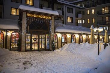 酒店 Grand Royale Apartment Complex & Spa