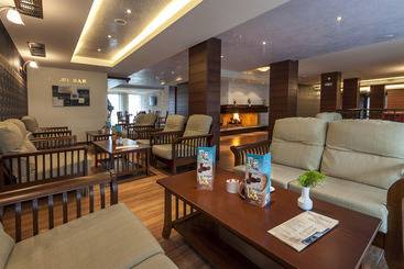 酒店 Grand Royale Apartment Complex & Spa