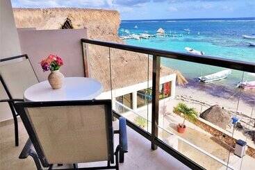 هتل Hacienda Morelos Beachfront