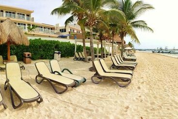 هتل Hacienda Morelos Beachfront