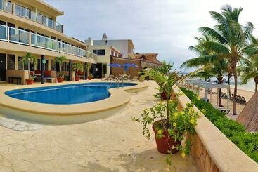 هتل Hacienda Morelos Beachfront