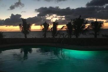 هتل Hacienda Morelos Beachfront