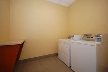 هتل Hampton Inn Jackson/flowood  Ms