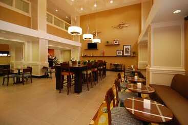 هتل Hampton Inn Jackson/flowood  Ms
