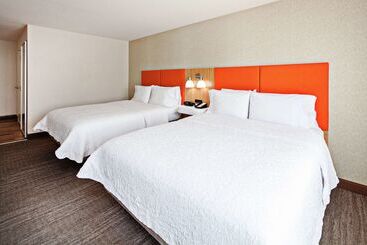 هتل Hampton Inn & Suites Chino Hills