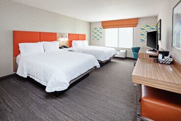 هتل Hampton Inn & Suites Chino Hills