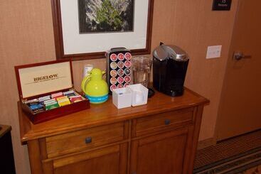 هتل Hampton Inn & Suites Riverton