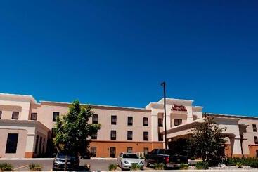 هتل Hampton Inn & Suites Riverton