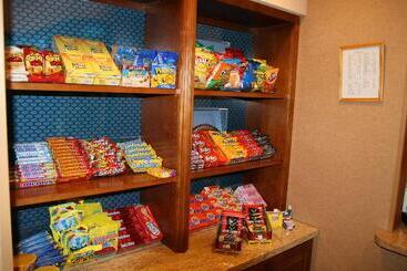 هتل Hampton Inn & Suites Riverton