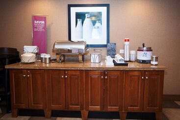 هتل Hampton Inn & Suites Riverton