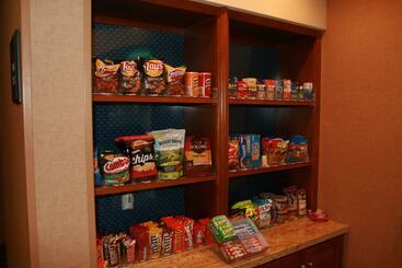 هتل Hampton Inn & Suites Riverton