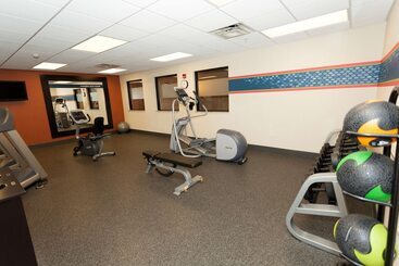 هتل Hampton Inn & Suites Riverton