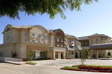 هتل Hilton Garden Inn Dallas/arlington