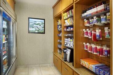 هتل Hilton Garden Inn Dallas/arlington