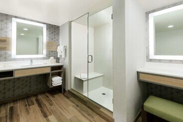 هتل Hilton Garden Inn Greenville