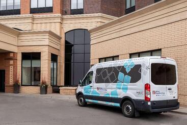 هتل Hilton Garden Inn Minneapolis Downtown