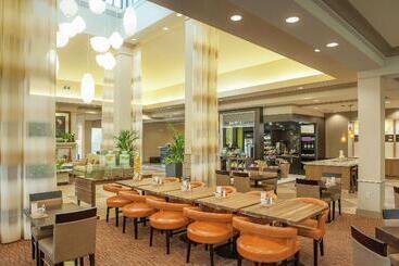 هتل Hilton Garden Inn Pensacola Airport Medical Center