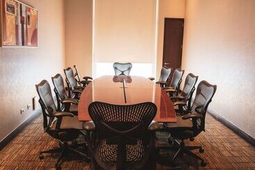 هتل Hilton Garden Inn Santiago Airport