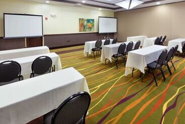هتل Hilton Garden Inn Springfield, Mo