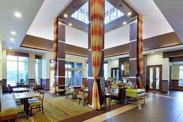 هتل Hilton Garden Inn Springfield, Mo