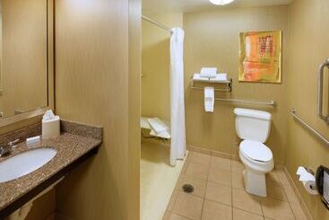 هتل Hilton Garden Inn Springfield, Mo
