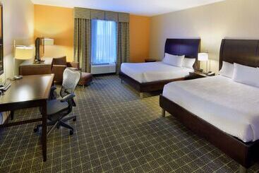 هتل Hilton Garden Inn Springfield, Mo