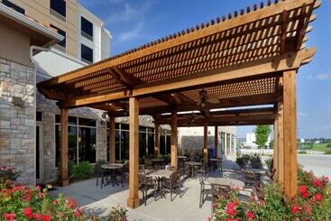 هتل Hilton Garden Inn Springfield, Mo