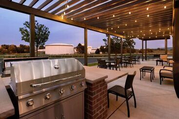 هتل Homewood Suites By Hilton Allentown West/fogelsville, Pa