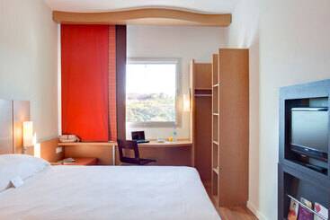 هتل Ibis Tanger City Center
