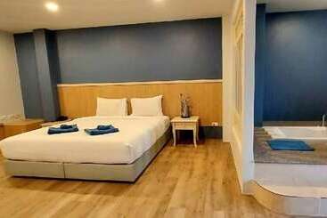 هتل Karon Living Room   Sha Plus