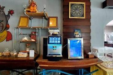 هتل Karon Living Room   Sha Plus