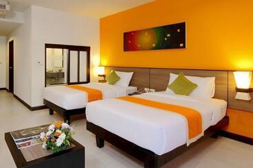 هتل Kata Sea Breeze Resort   Sha Plus