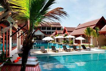 هتل L Esprit De Naiyang Beach Resort   Sha Extra Plus
