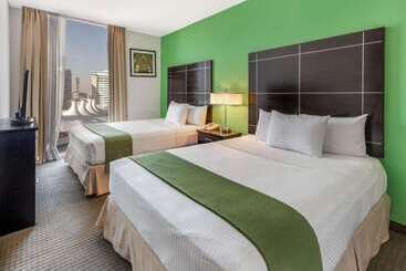 هتل La Quinta By Wyndham Puebla Palmas Angelopolis