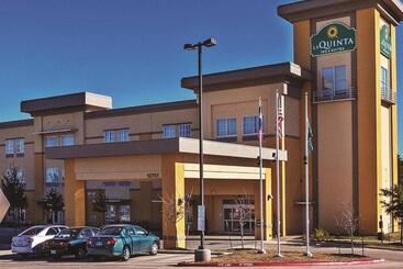 هتل La Quinta By Wyndham Austin Nw/lakeline Mall