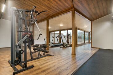 Mpm Hotel Sport Ski In, Ski Out