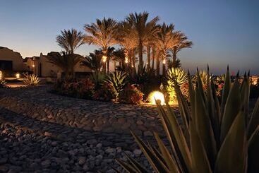 هتل Onatti Beach Resort   Marsa Alam