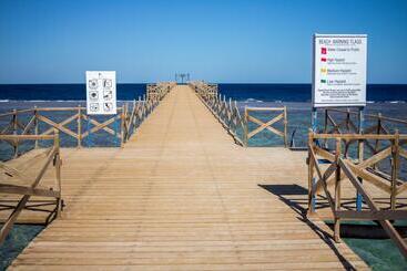 هتل Onatti Beach Resort   Marsa Alam
